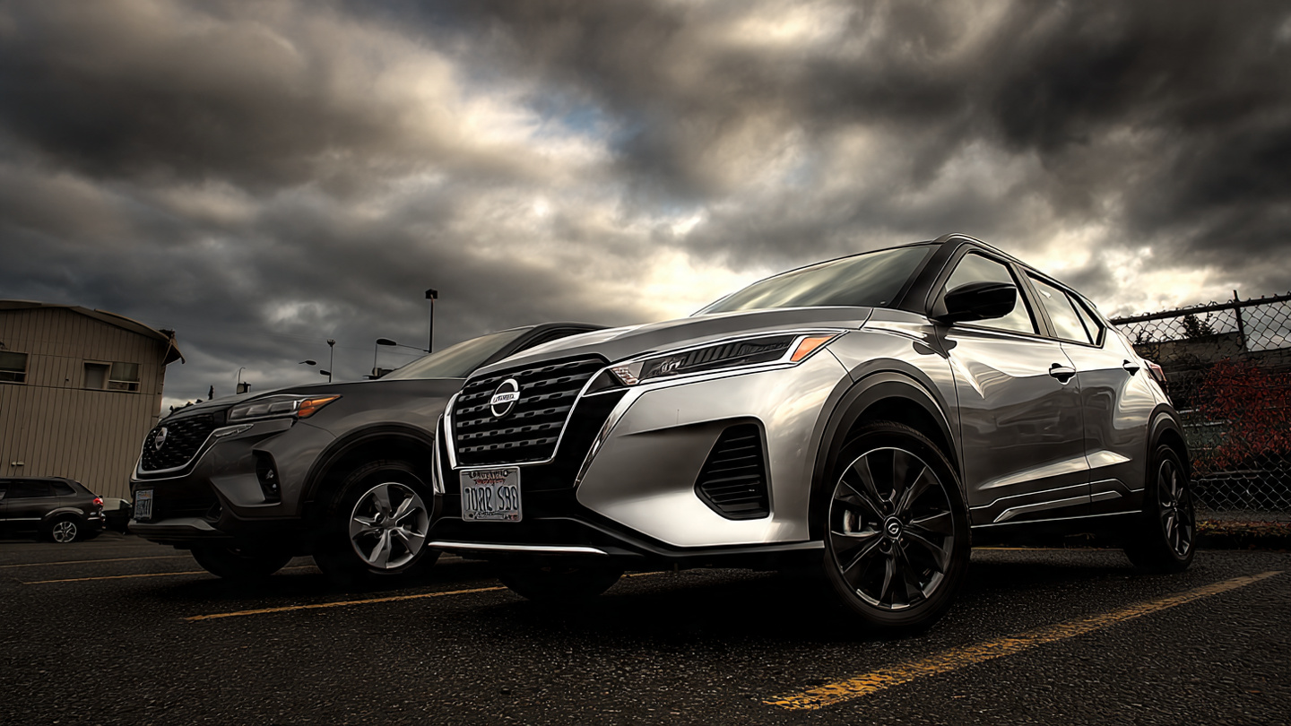 Nissan Kicks subcompact crossover, highlighting its small profile compared to larger SUVs