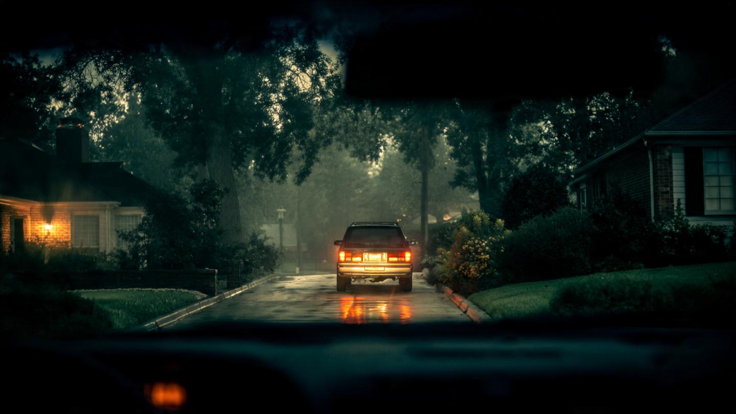 Rearview camera display going black in an SUV dashboard